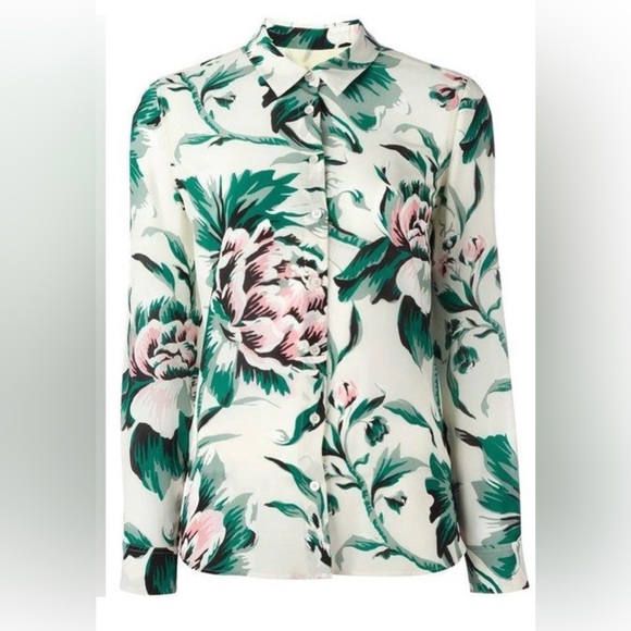 Burberry- SZ 6 Floral bBlouse- *Flaw* - Picture 6 of 10
